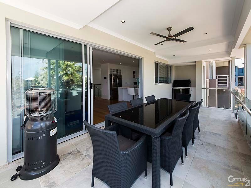 22 Ocean Falls Boulevard, Mindarie WA 6030