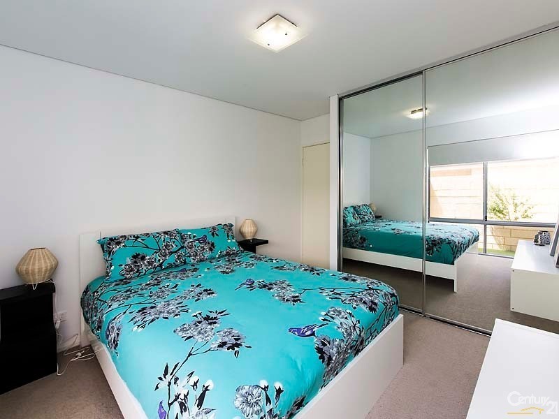 22 Ocean Falls Boulevard, Mindarie WA 6030