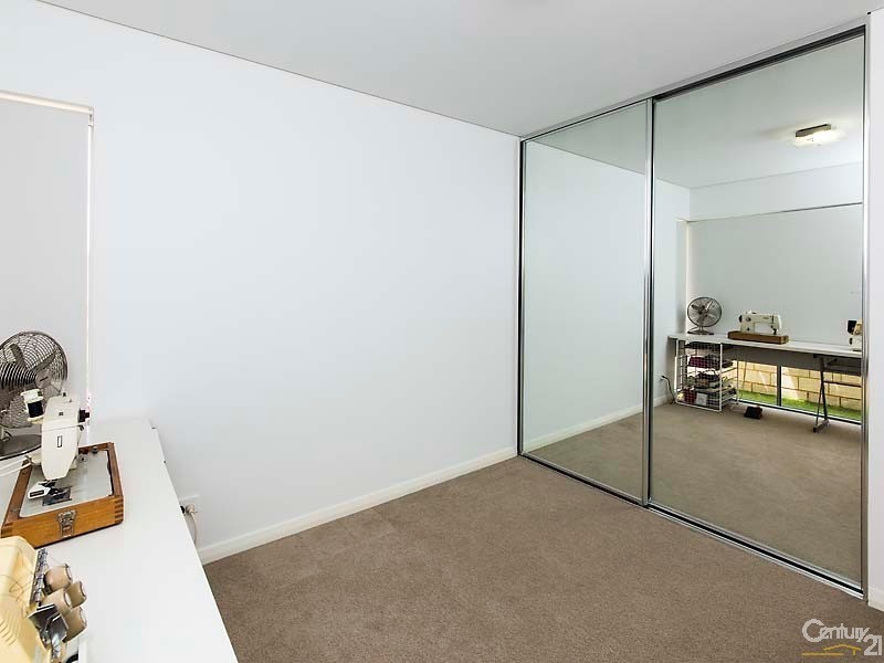 22 Ocean Falls Boulevard, Mindarie WA 6030