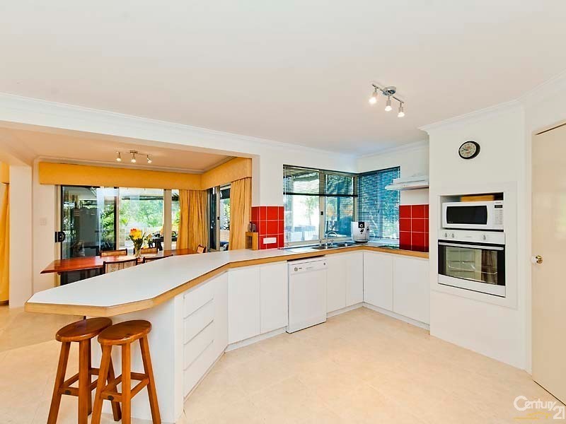 28  Newman Road, Yanchep WA 6035