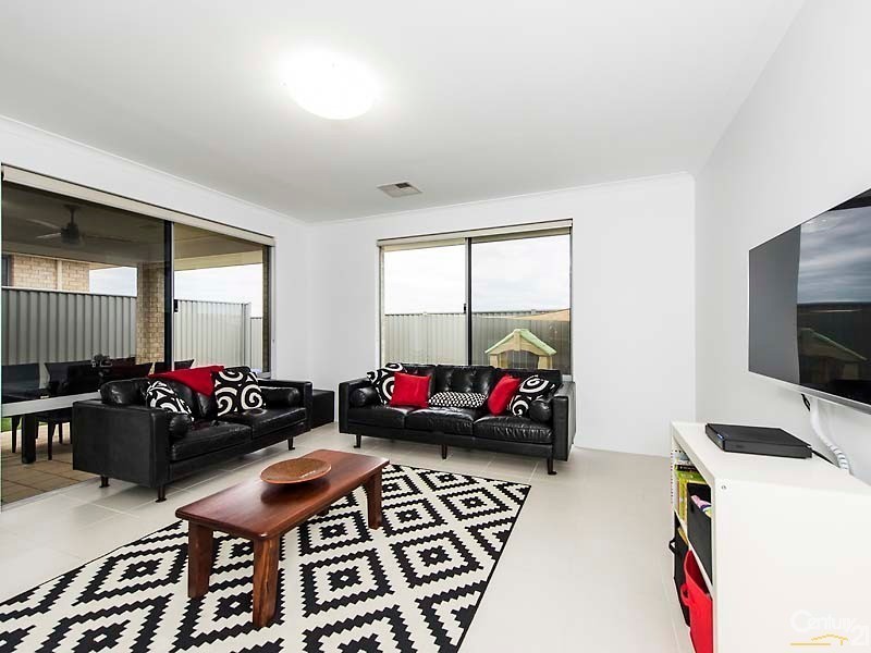 18 Makassar Way, Clarkson WA 6030