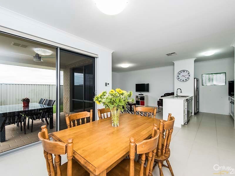 18 Makassar Way, Clarkson WA 6030