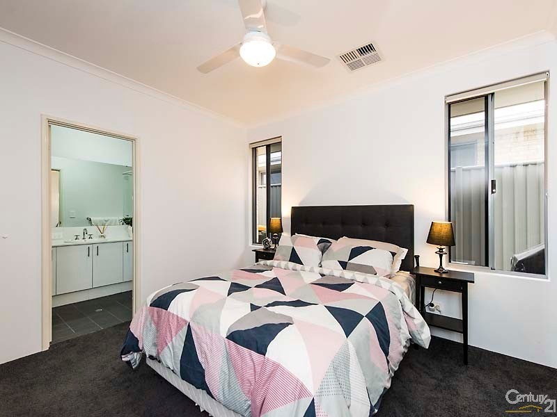 18 Makassar Way, Clarkson WA 6030