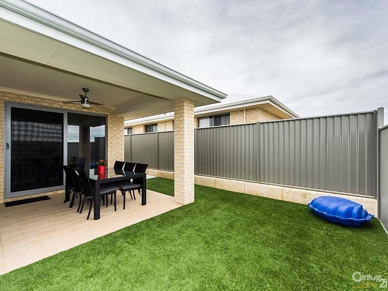 18 Makassar Way, Clarkson WA 6030