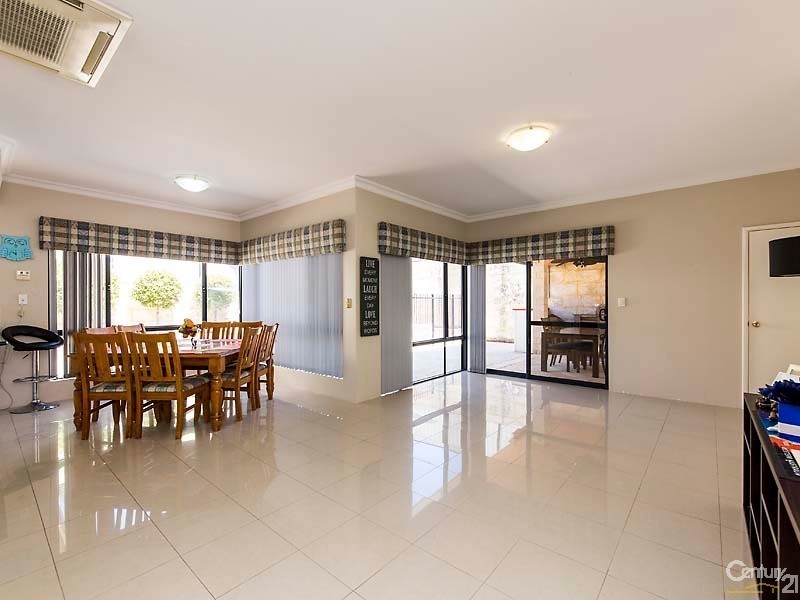 7 Maroubra Way, Clarkson WA 6030