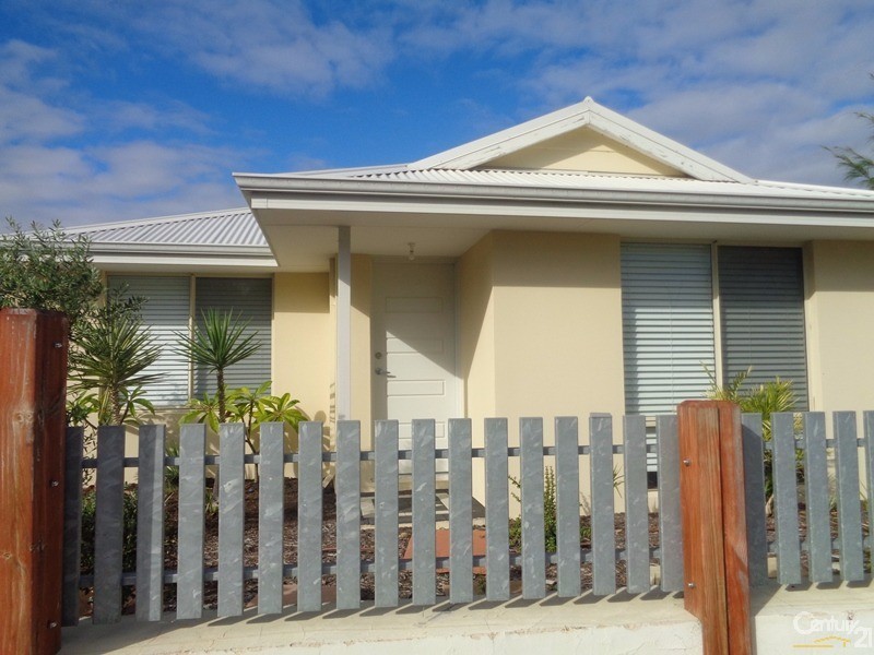 22 Bluewater Drive, Alkimos WA 6038