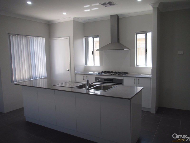 23 Navajo Way, Eglinton WA 6034