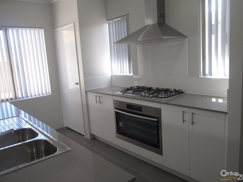 23 Navajo Way, Eglinton WA 6034