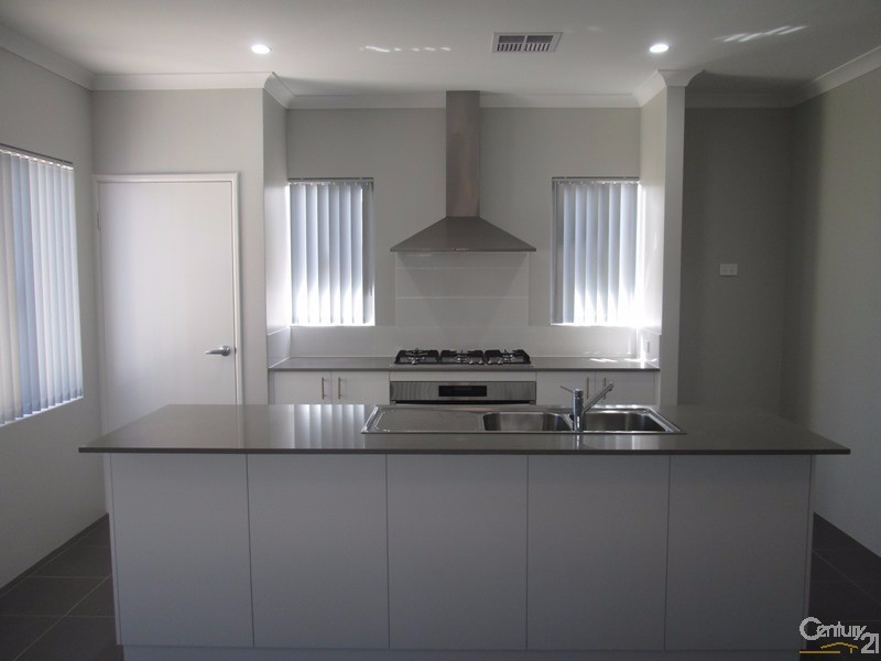 23 Navajo Way, Eglinton WA 6034