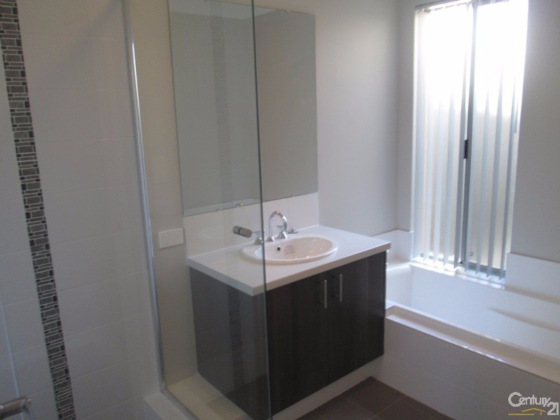 23 Navajo Way, Eglinton WA 6034