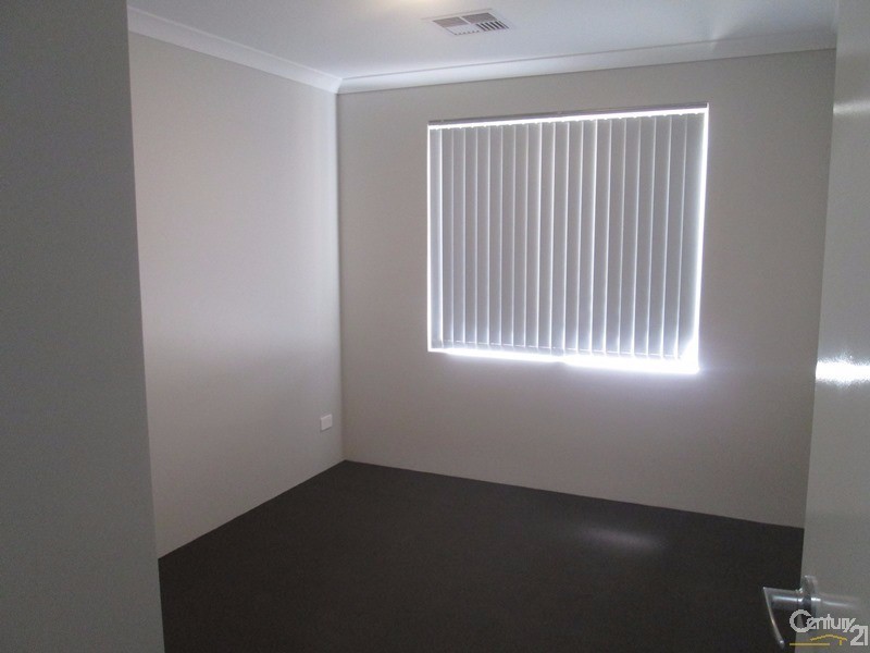 23 Navajo Way, Eglinton WA 6034