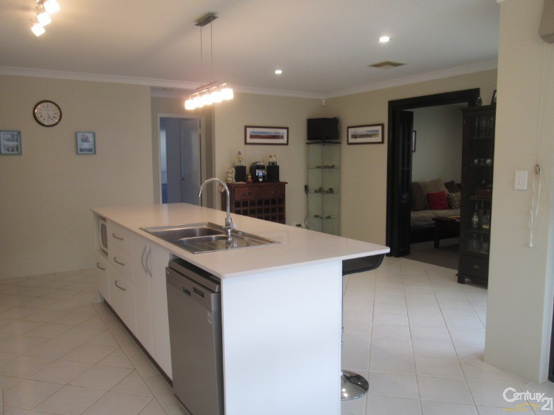 5 Tetbury Road, Butler WA 6036