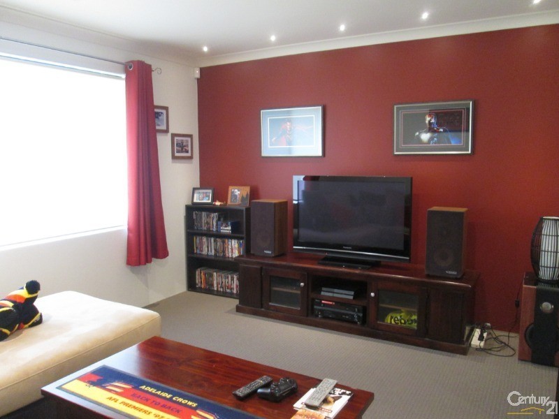 5 Tetbury Road, Butler WA 6036