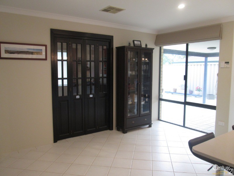 5 Tetbury Road, Butler WA 6036