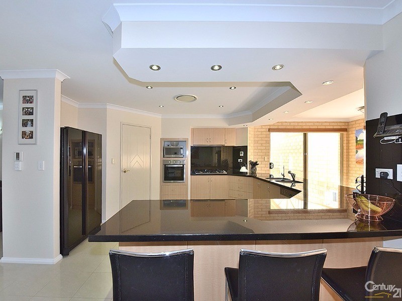 22 Rainham Avenue, Mindarie WA 6030