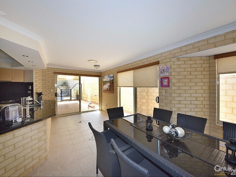 22 Rainham Avenue, Mindarie WA 6030