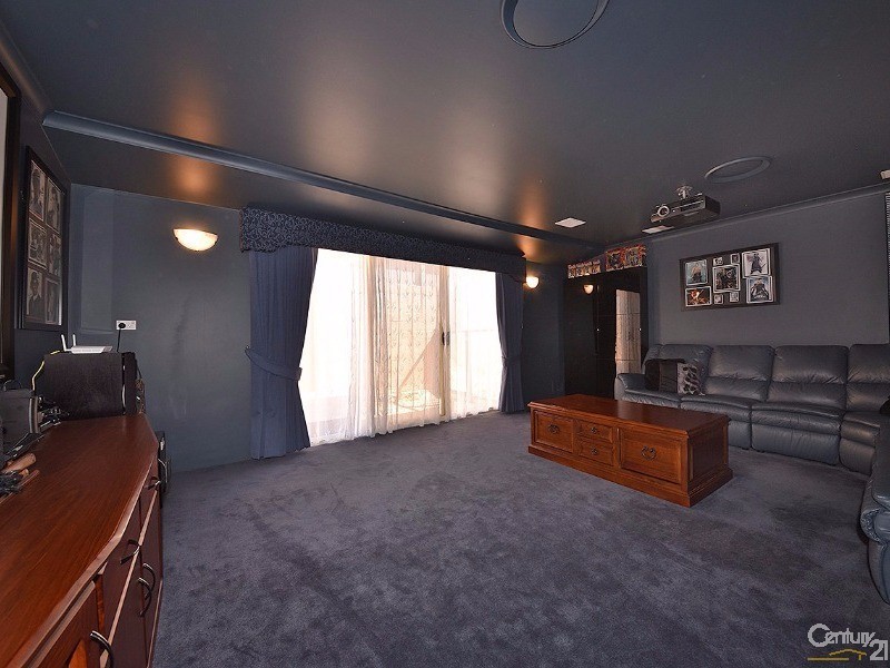 22 Rainham Avenue, Mindarie WA 6030