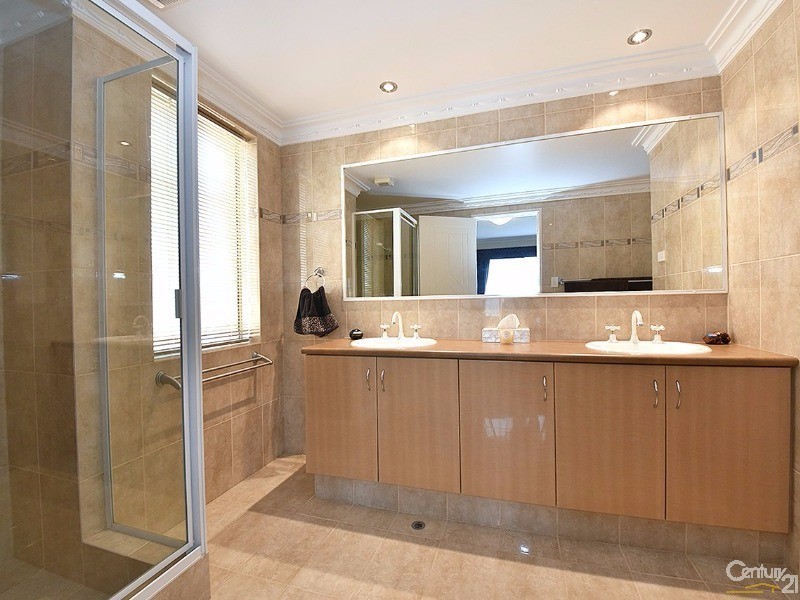 22 Rainham Avenue, Mindarie WA 6030