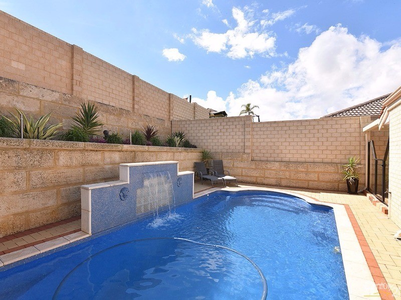 22 Rainham Avenue, Mindarie WA 6030