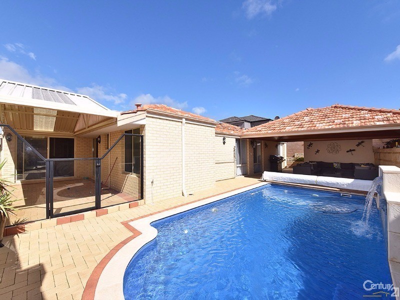 22 Rainham Avenue, Mindarie WA 6030