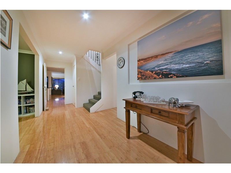 27 Gateshead Loop, Mindarie WA 6030