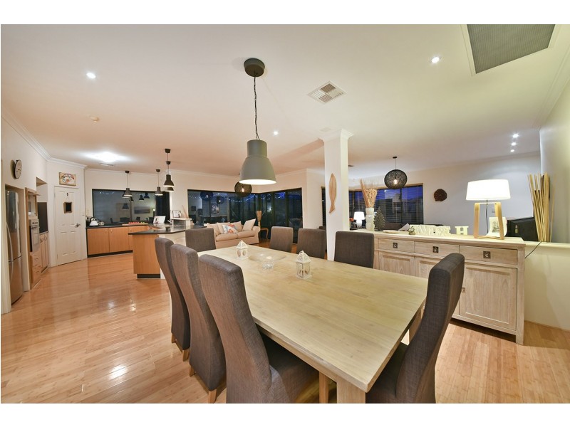 27 Gateshead Loop, Mindarie WA 6030
