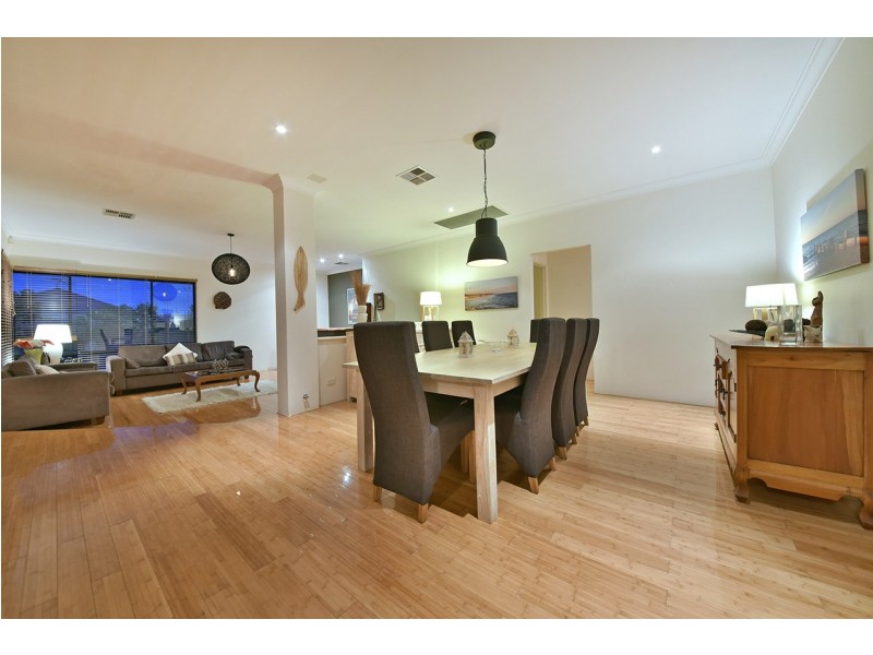 27 Gateshead Loop, Mindarie WA 6030