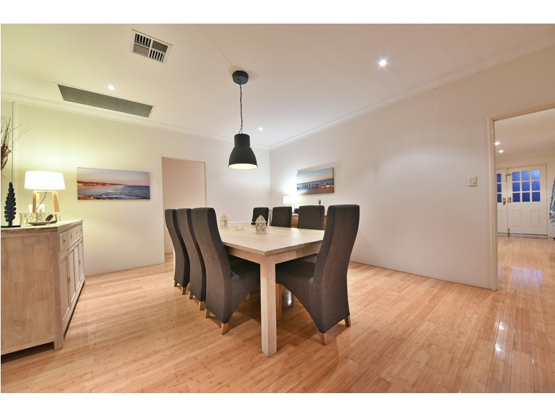 27 Gateshead Loop, Mindarie WA 6030