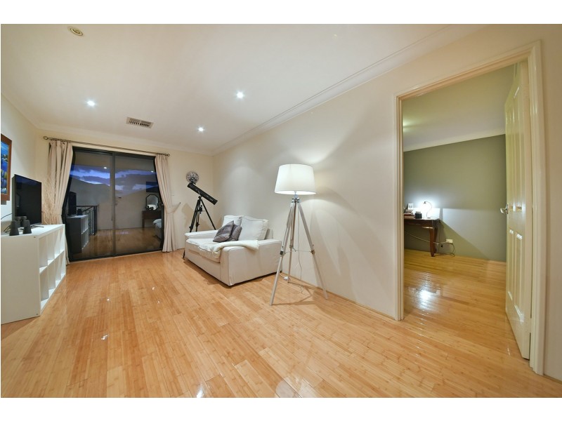 27 Gateshead Loop, Mindarie WA 6030