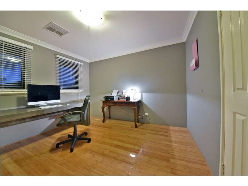 27 Gateshead Loop, Mindarie WA 6030