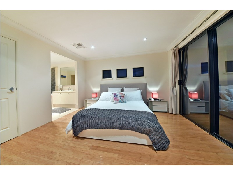 27 Gateshead Loop, Mindarie WA 6030