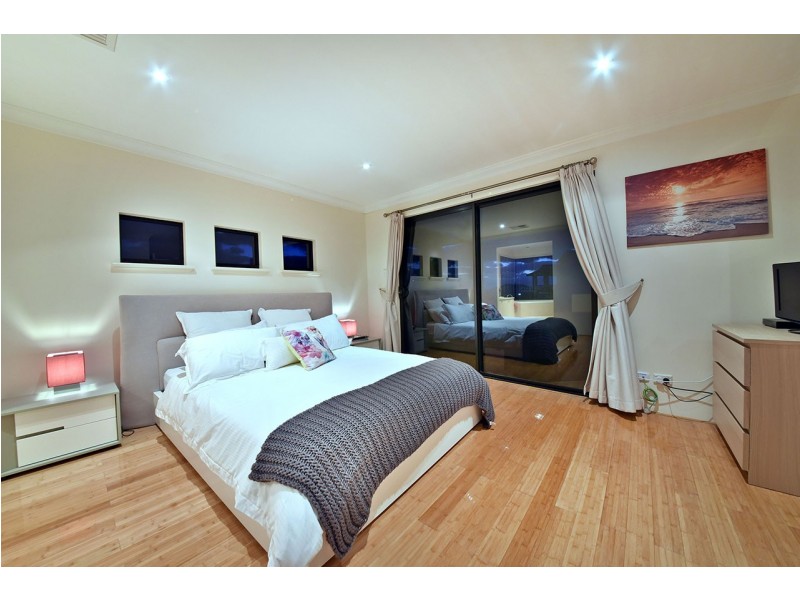 27 Gateshead Loop, Mindarie WA 6030
