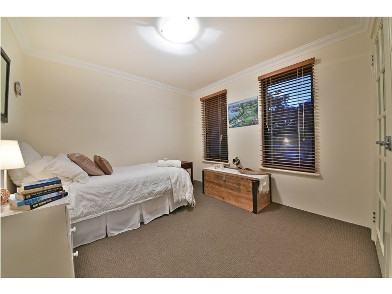 27 Gateshead Loop, Mindarie WA 6030