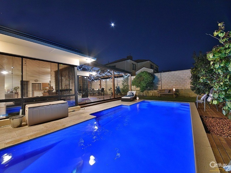 27 Gateshead Loop, Mindarie WA 6030