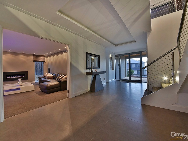 6 Birkenhead Ridge, Mindarie WA 6030