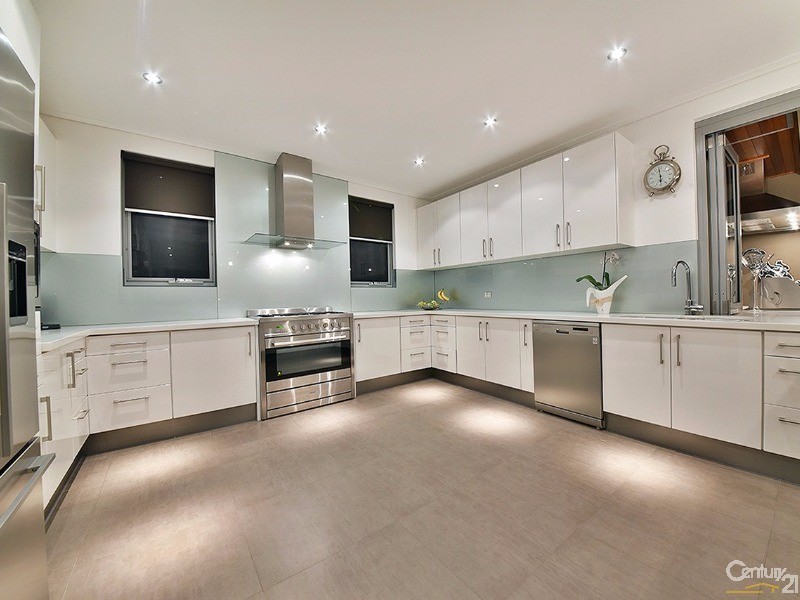 6 Birkenhead Ridge, Mindarie WA 6030