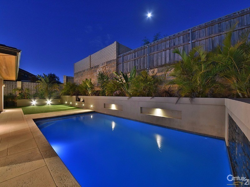 6 Birkenhead Ridge, Mindarie WA 6030