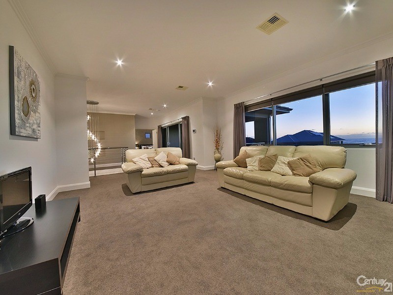 6 Birkenhead Ridge, Mindarie WA 6030