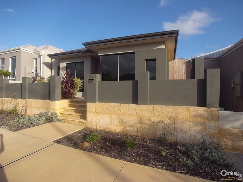 279 Camborne Parkway, Butler WA 6036