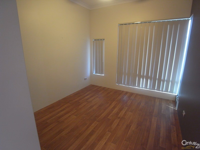 279 Camborne Parkway, Butler WA 6036