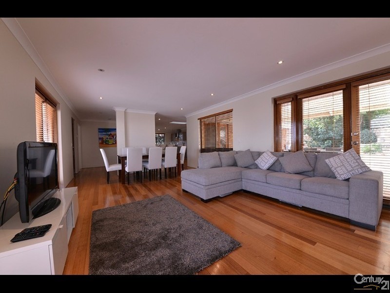 15 Dennis Street, Quinns Rocks WA 6030