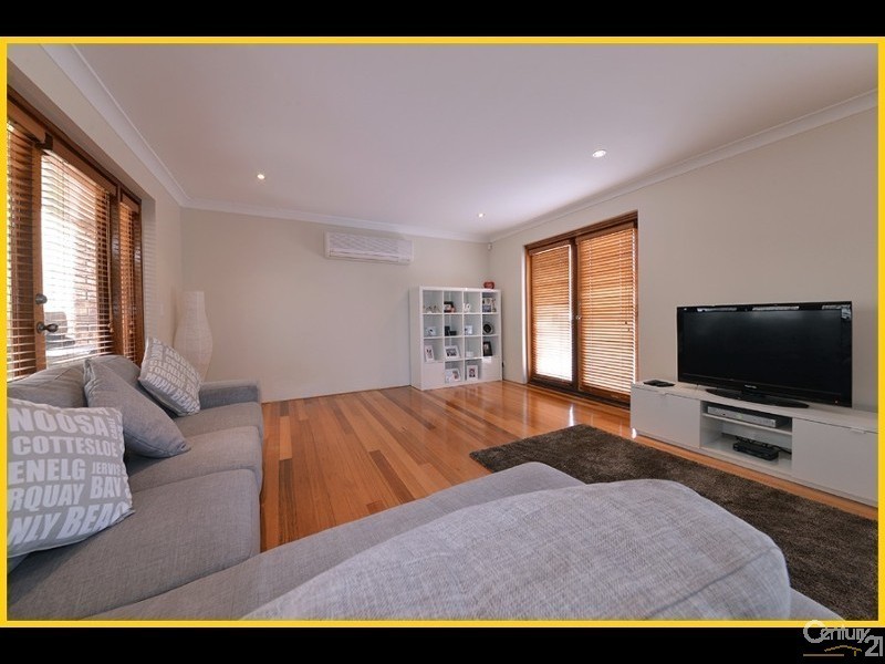 15 Dennis Street, Quinns Rocks WA 6030