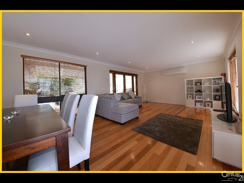 15 Dennis Street, Quinns Rocks WA 6030