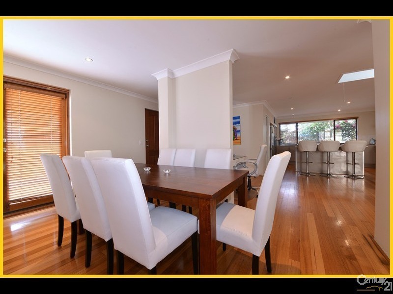 15 Dennis Street, Quinns Rocks WA 6030