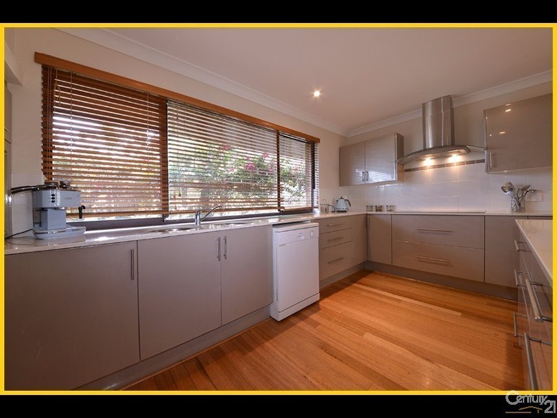15 Dennis Street, Quinns Rocks WA 6030