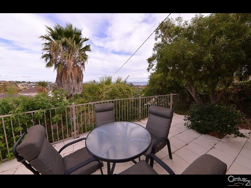 15 Dennis Street, Quinns Rocks WA 6030