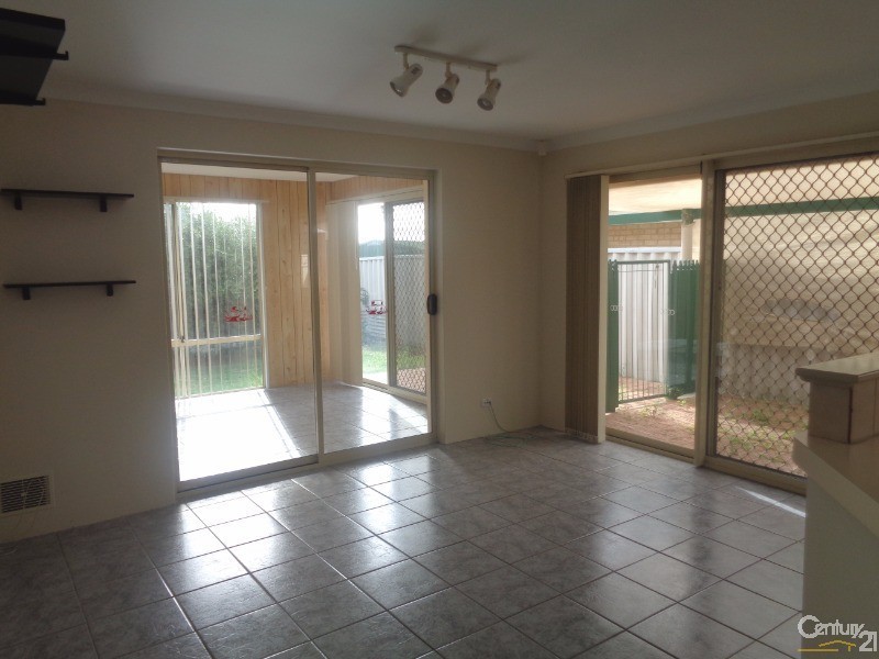 27 White Tern Elbow, Quinns Rocks WA 6030