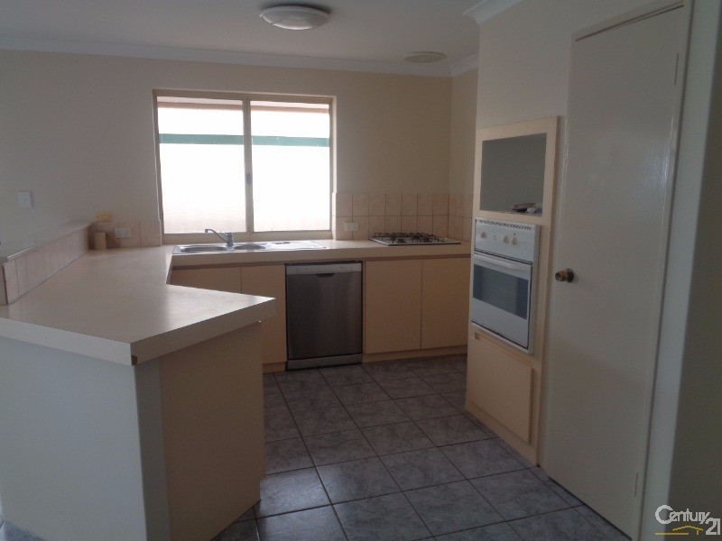 27 White Tern Elbow, Quinns Rocks WA 6030