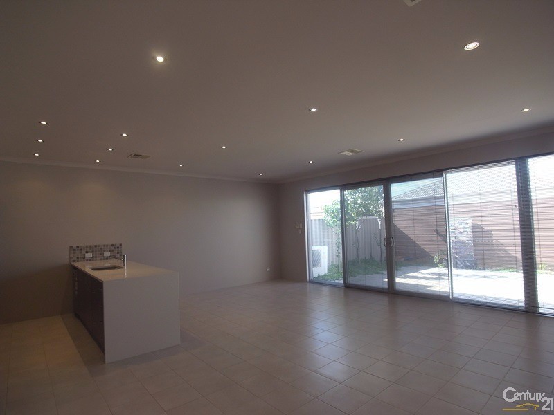 22 Navarre Way, Butler WA 6036