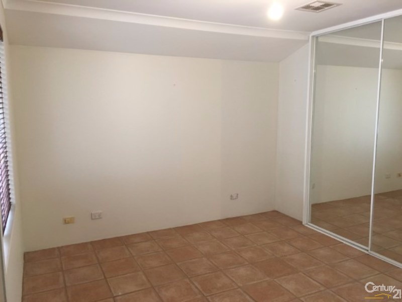 9 Danja Rise, Hocking WA 6065